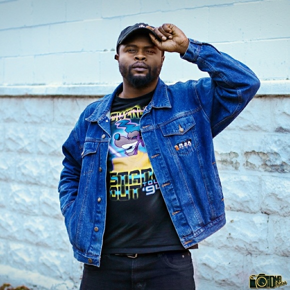 Meet your Posher, Lay Ima Vintage and Retro Guy - Picture 1 of 2